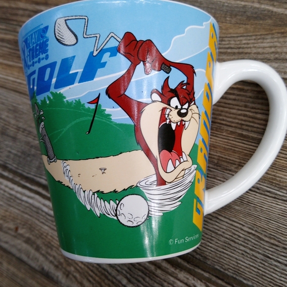 Warner Bros 2000 Tasmanian Devil Taz Golf & Fishing Grandpa Mug Coffee Cup - Picture 11 of 11